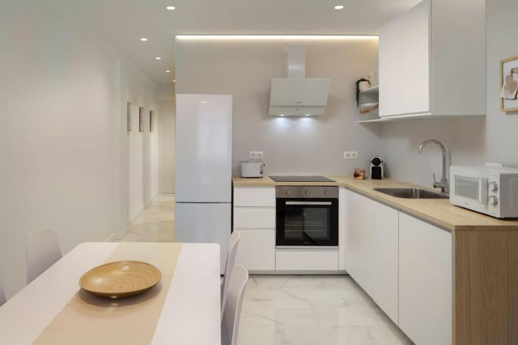 Apartamento Moderno Y Bien Ubicado Málaga Esterno foto