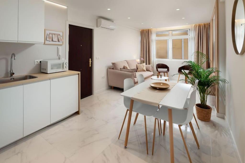 Apartamento Moderno Y Bien Ubicado Málaga Esterno foto